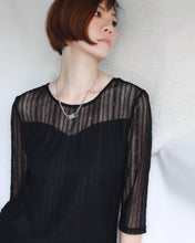 Load image into Gallery viewer, RENIE Two-way Lace Top